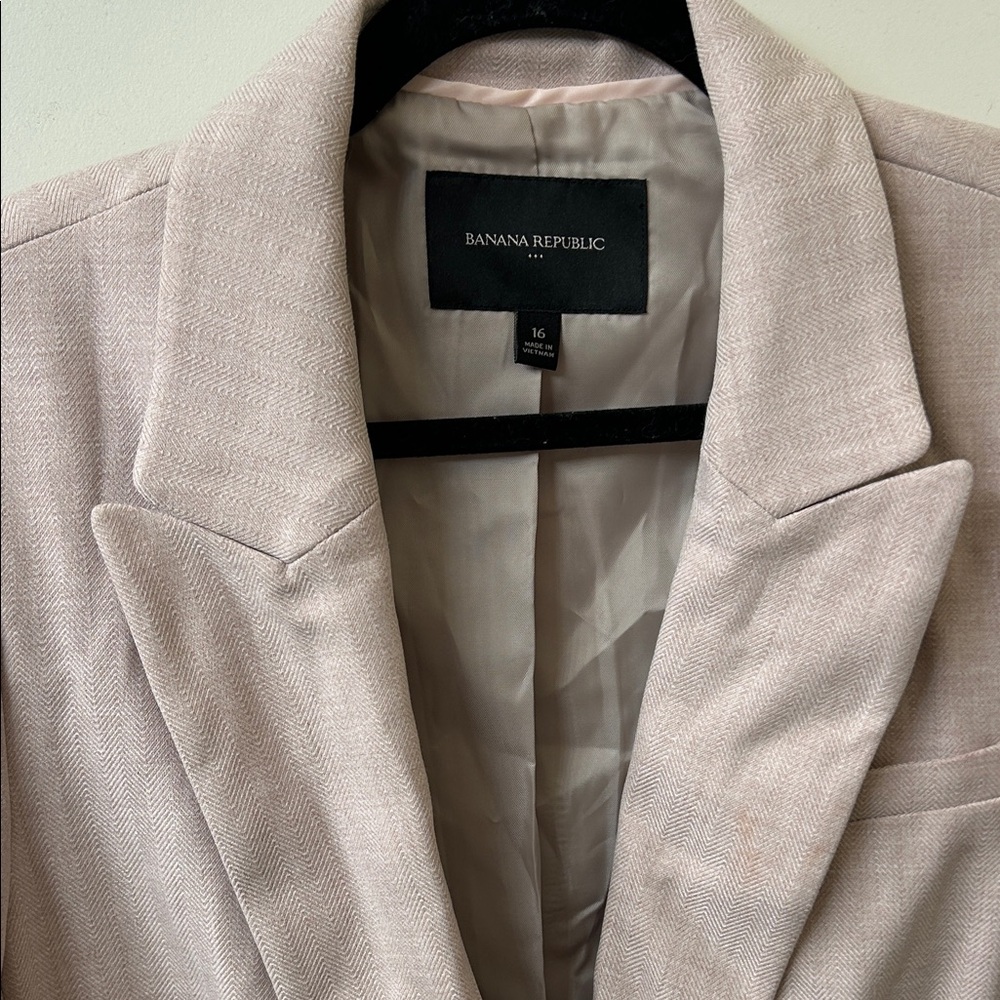 Banana Republic Women’s Blazer - light pink